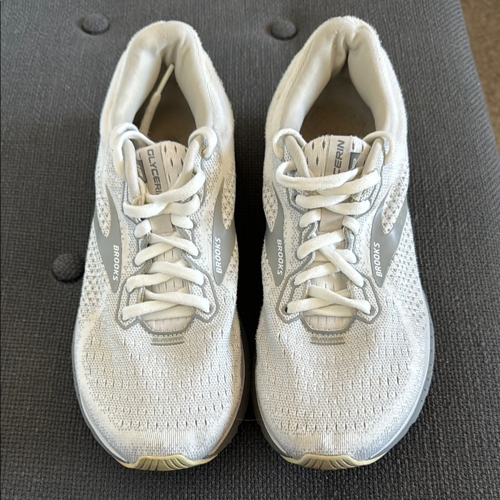 Brooks Women's White Glycerin Running Shoes